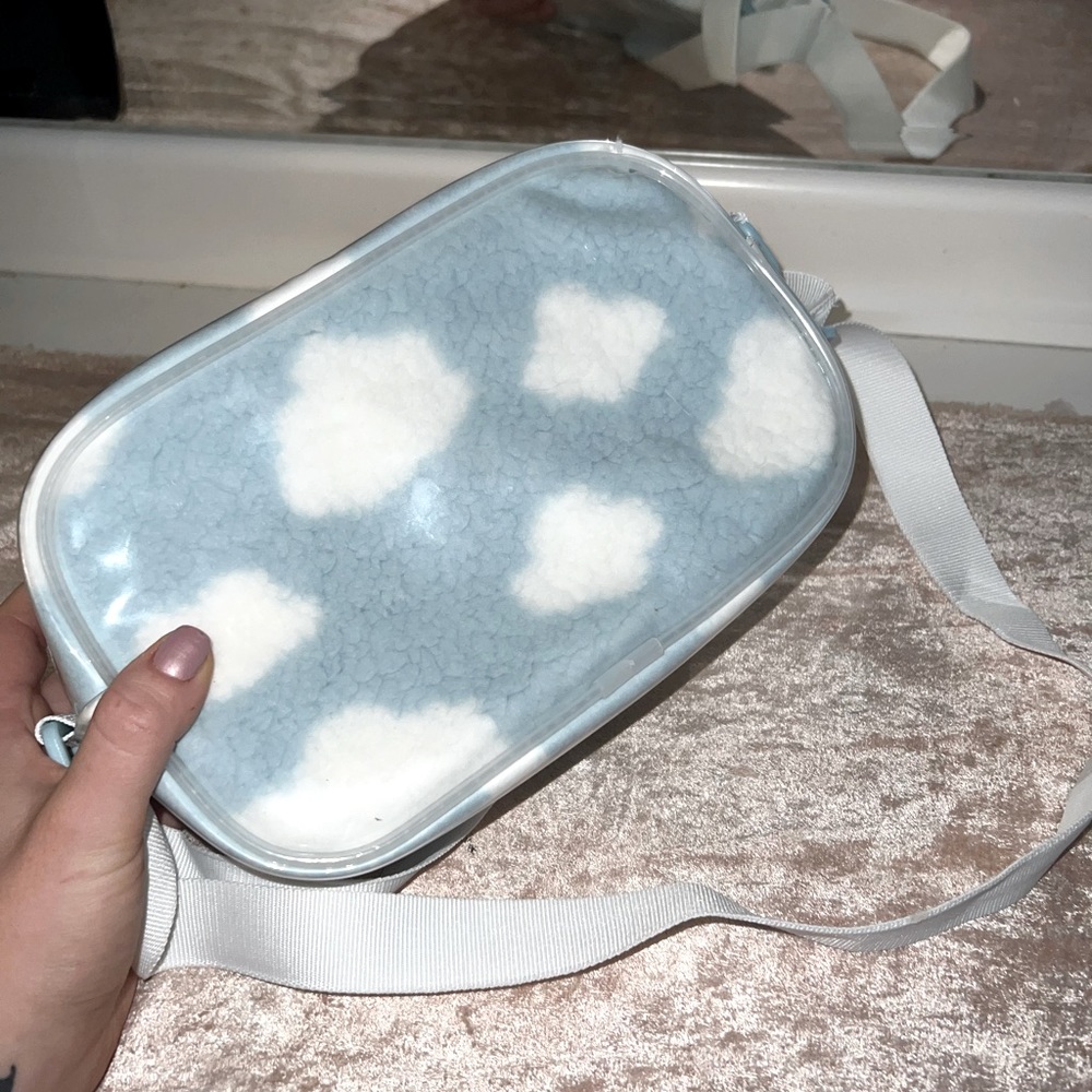 Fluffy cloud purse.